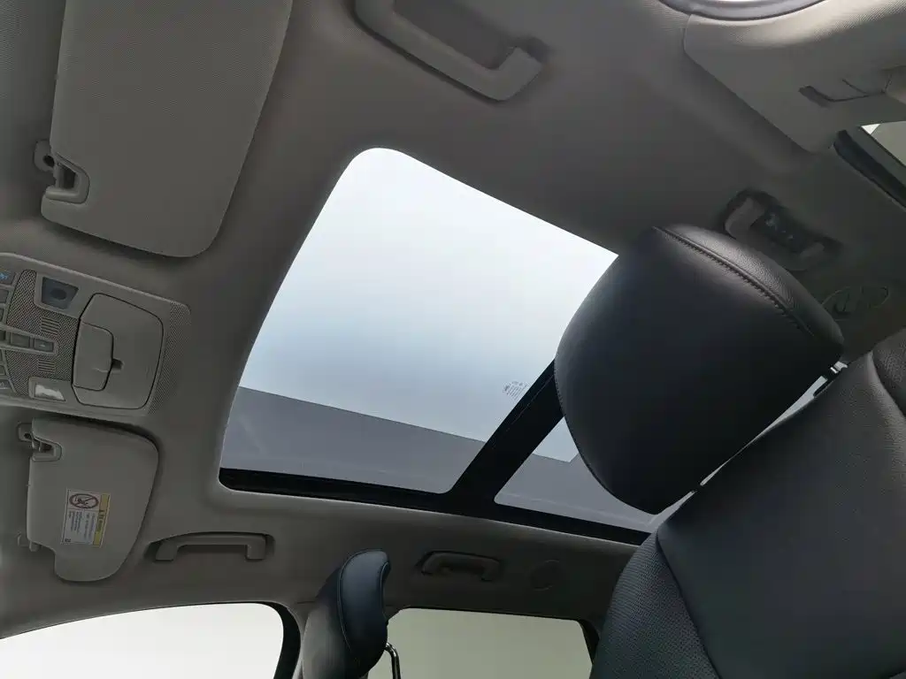 Ford Edge — миниатюра 14