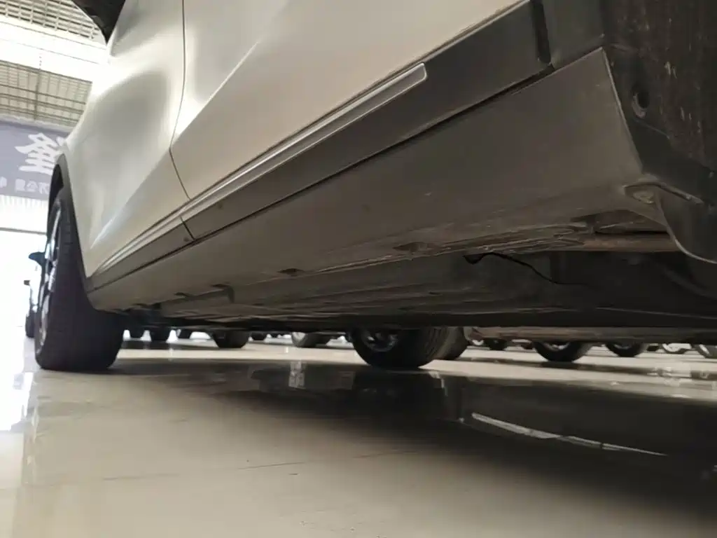 BYD Tang New Energy — миниатюра 22