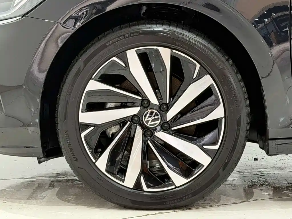 Volkswagen Passat — миниатюра 11