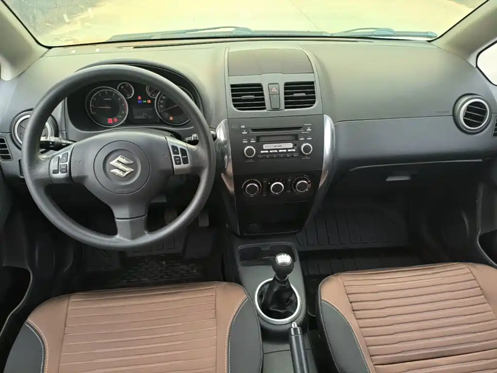 Suzuki SX4 — миниатюра 10