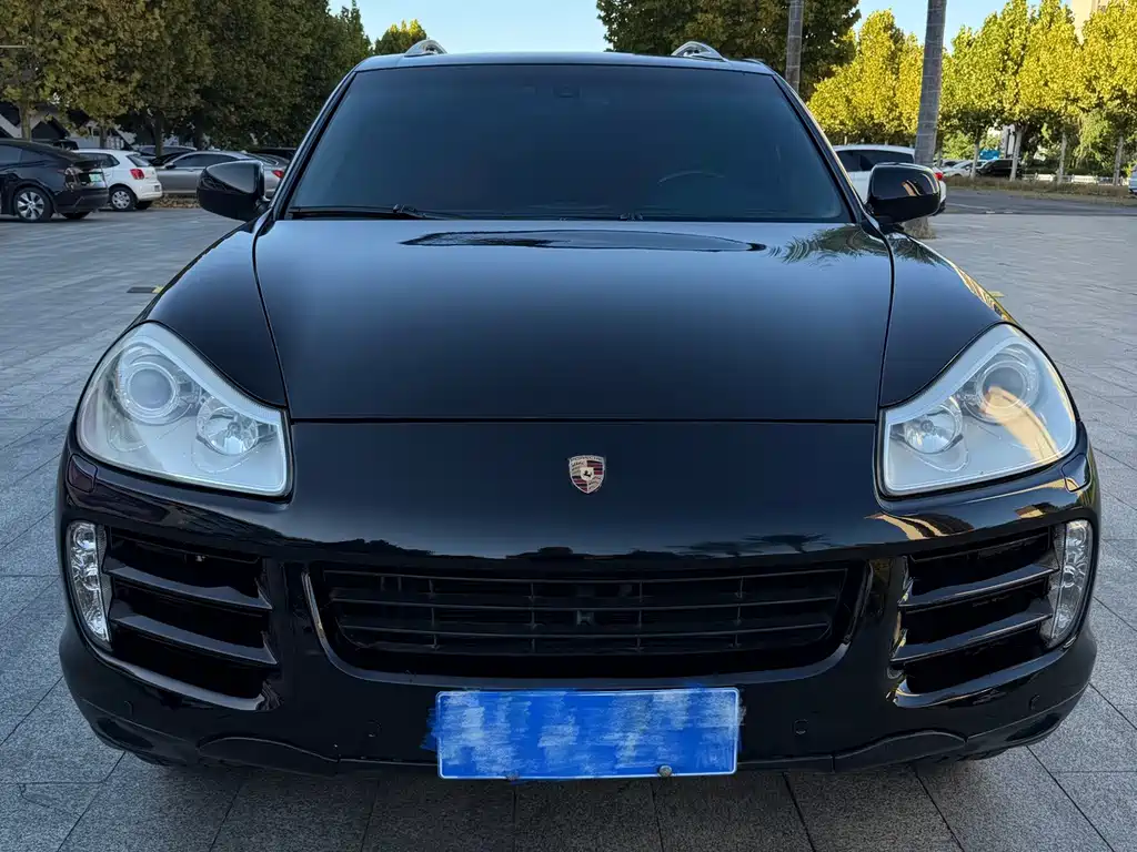 Porsche Cayenne — миниатюра 2