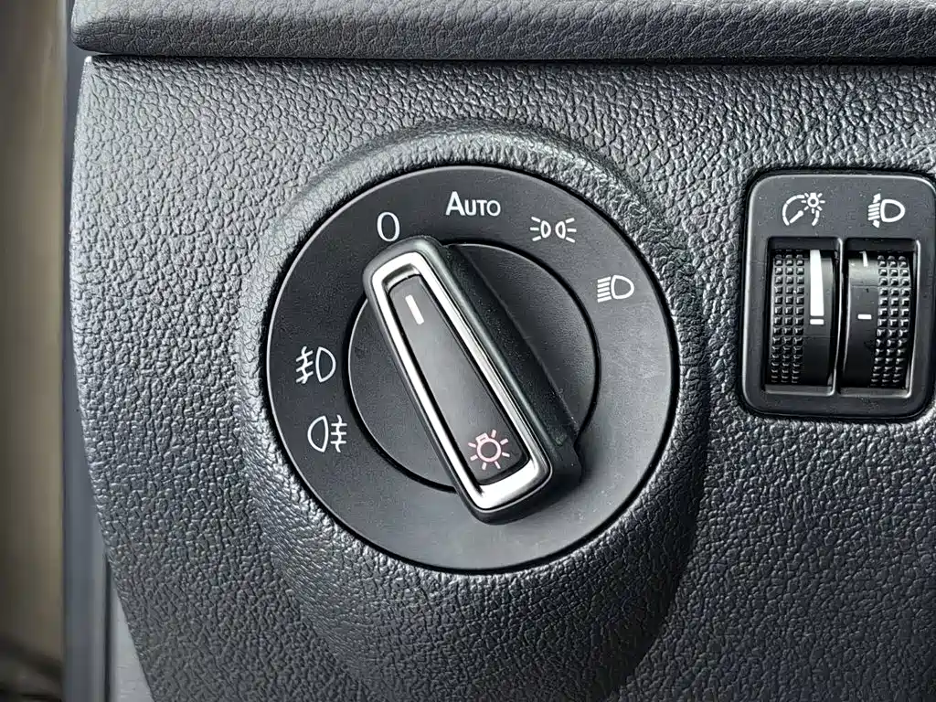 Volkswagen Tiguan — миниатюра 21
