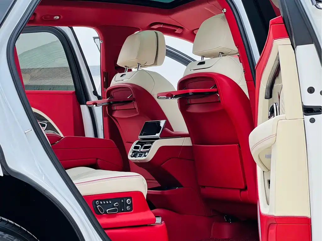 Bentley Bentayga 2024 4.0T V8