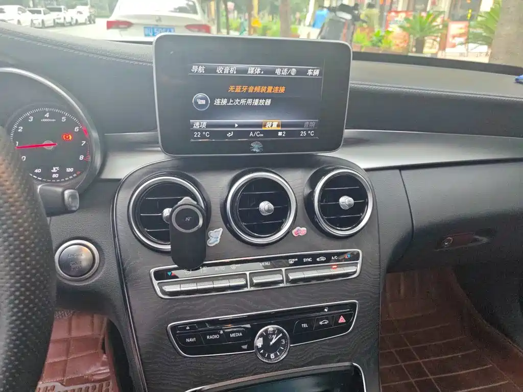 Mercedes-Benz C-Class — миниатюра 9