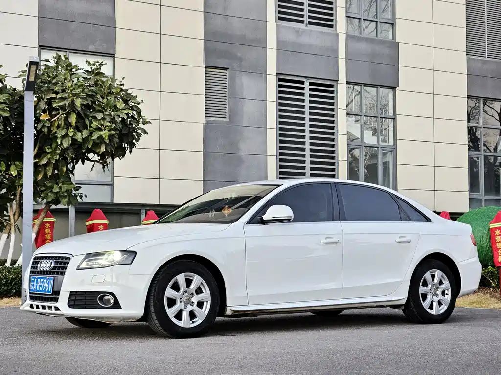 Audi A4L 2010