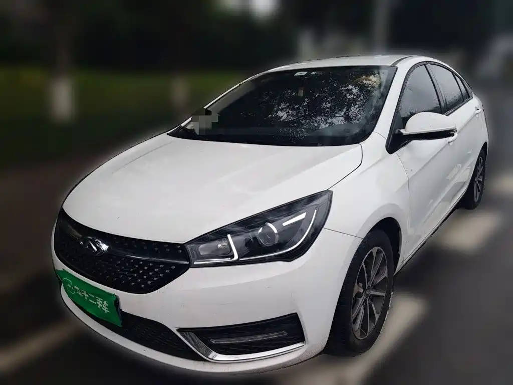 Chery Arrizo 5