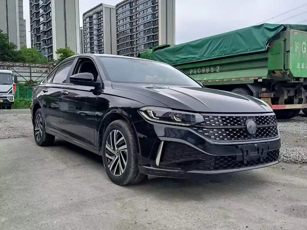 Volkswagen Lavida — миниатюра 2