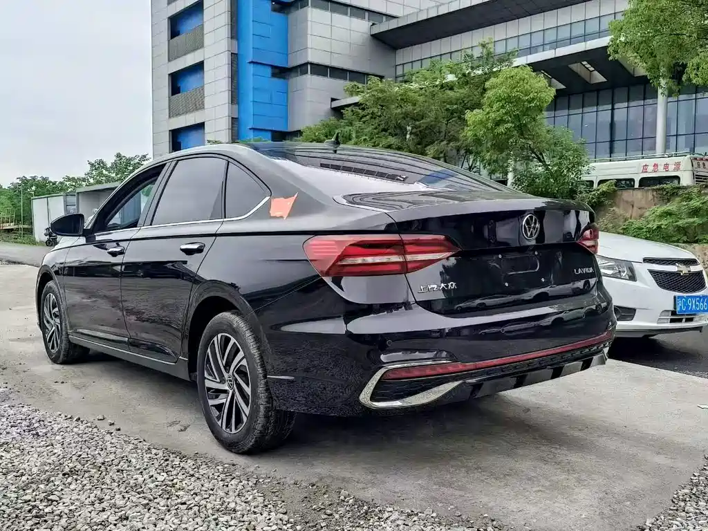 Volkswagen Lavida — миниатюра 7