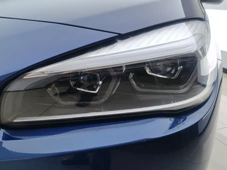 BMW 2 Series Active Tourer — миниатюра 5