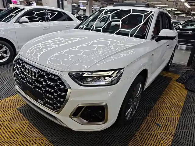 AUDI  Q5L 2022