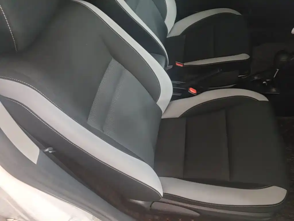 Toyota Yaris L — миниатюра 25