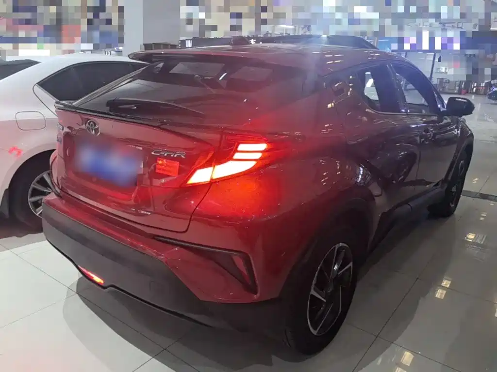 Toyota C-HR — миниатюра 7