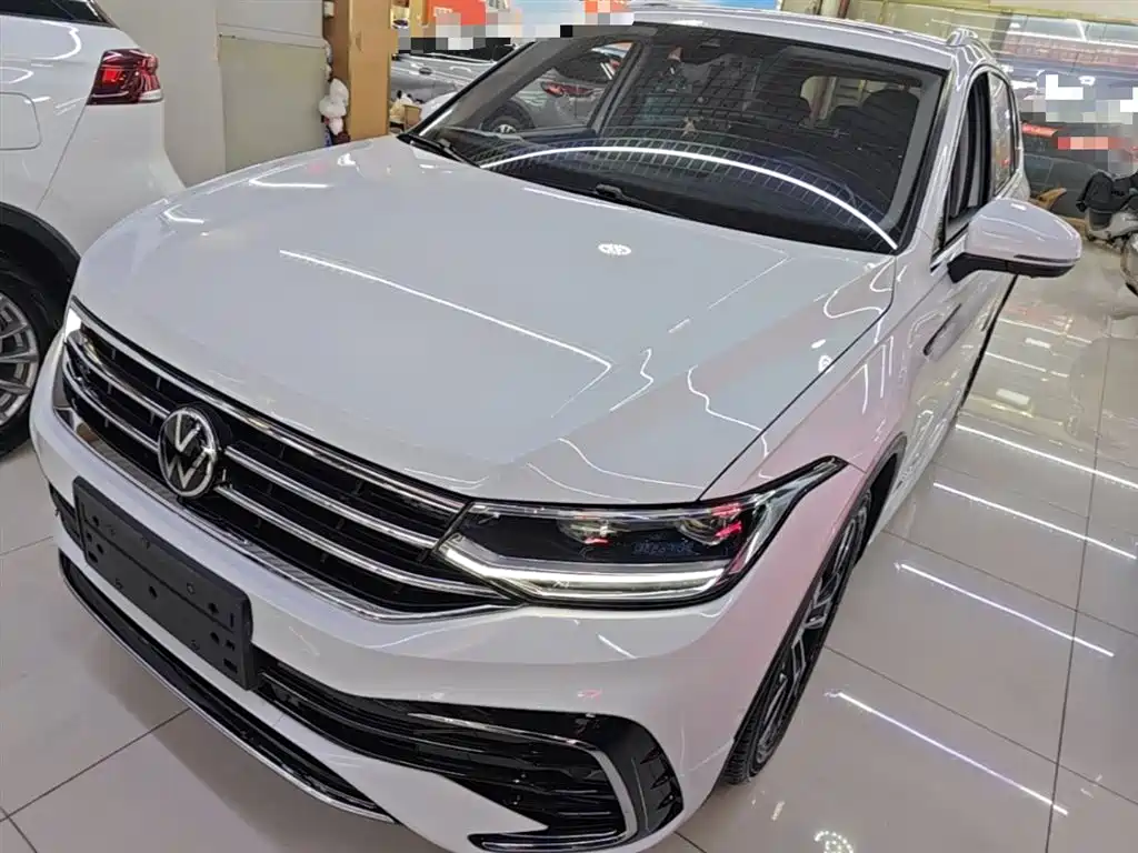 Volkswagen Tiguan L 2022