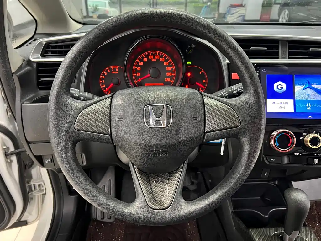 Honda Fit — миниатюра 12