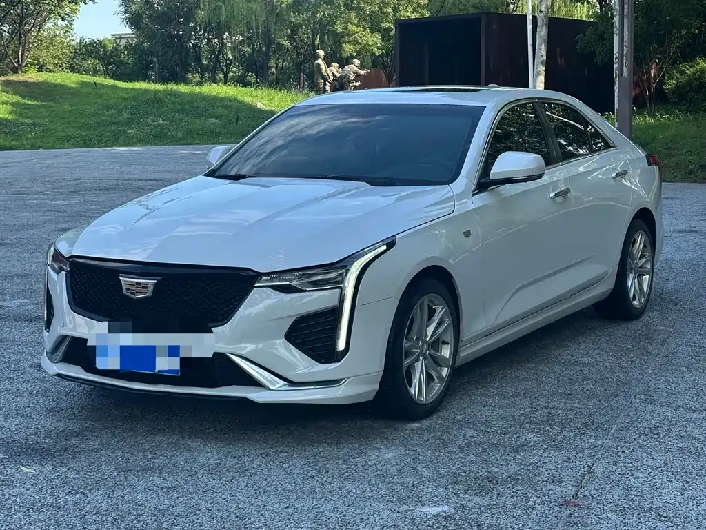 CADILLAC CT4