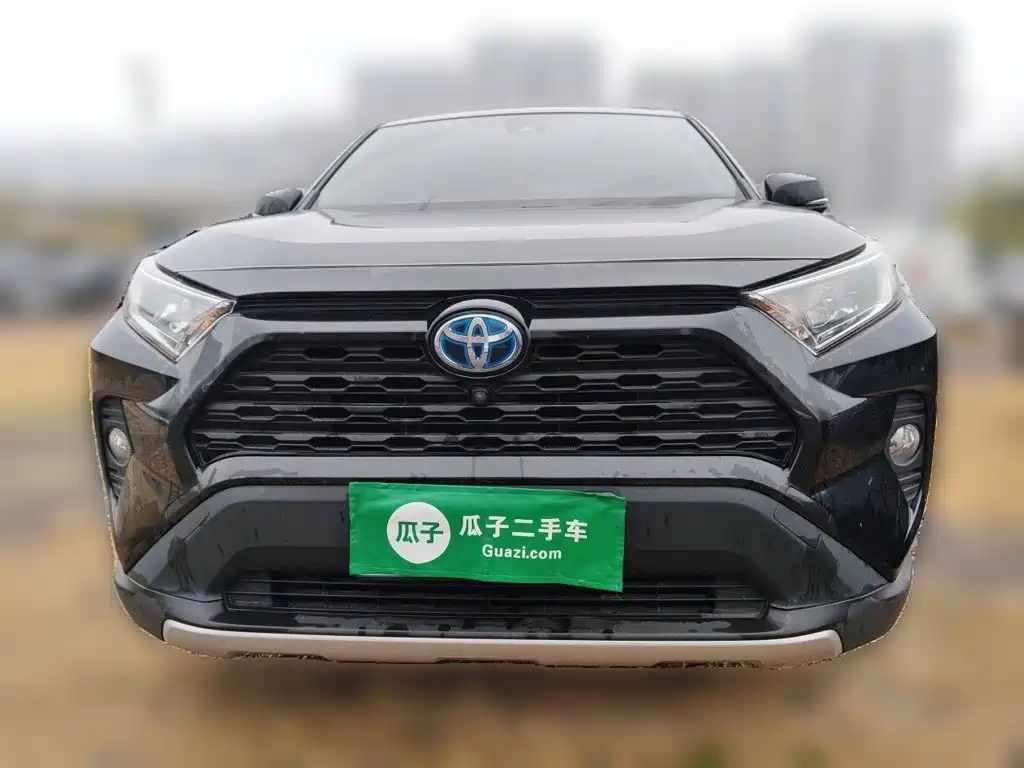 Toyota RAV4 — миниатюра 2