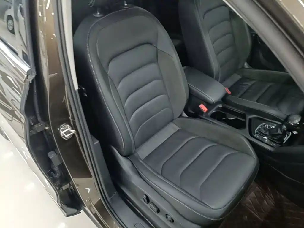 Volkswagen Tiguan L — миниатюра 25