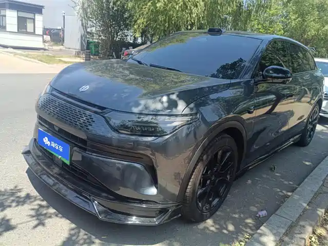 ZERO-RUNNING CAR ZERO RUN C11 2023