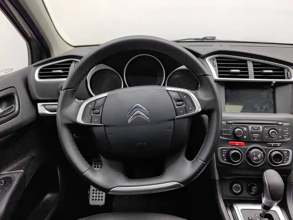 Citroen C4L — миниатюра 11