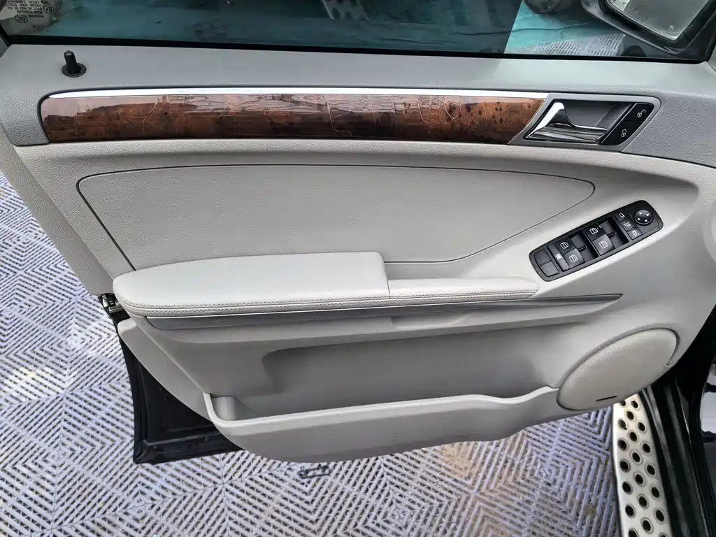 Mercedes-Benz M 2008 ML 500 4MATIC