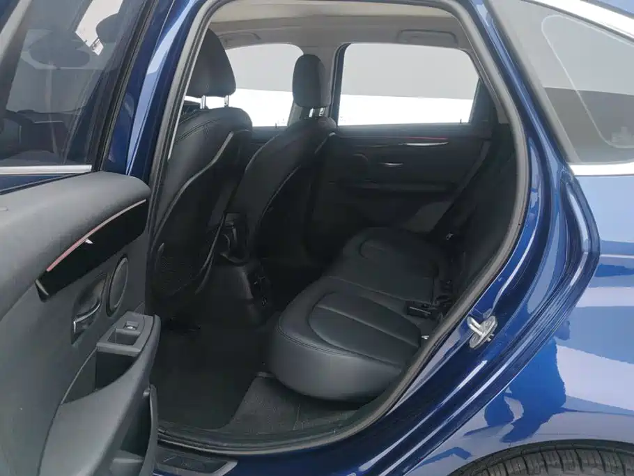 BMW 2 Series Active Tourer — миниатюра 11