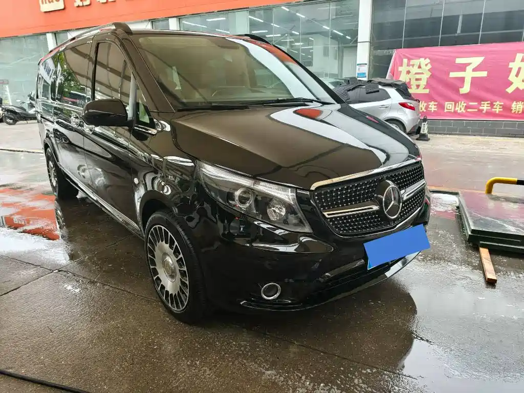 MERCEDES-BENZ VITO