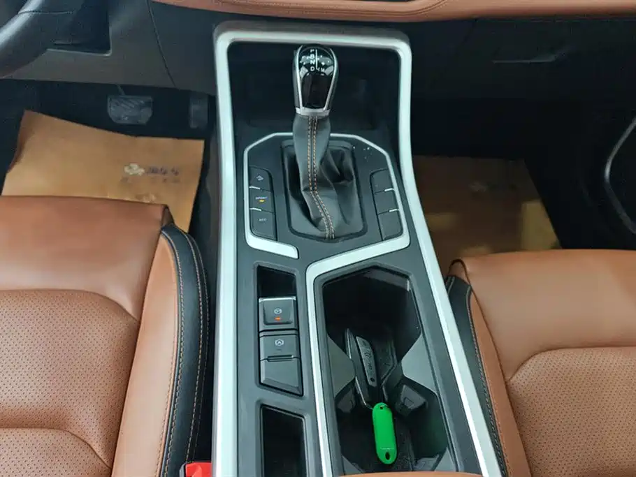 GEELY AUTOMOBILE VISION X6