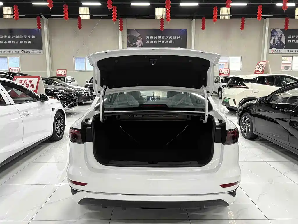 Geely Emgrand - фото 16