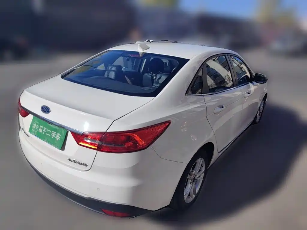Ford Escort — миниатюра 6