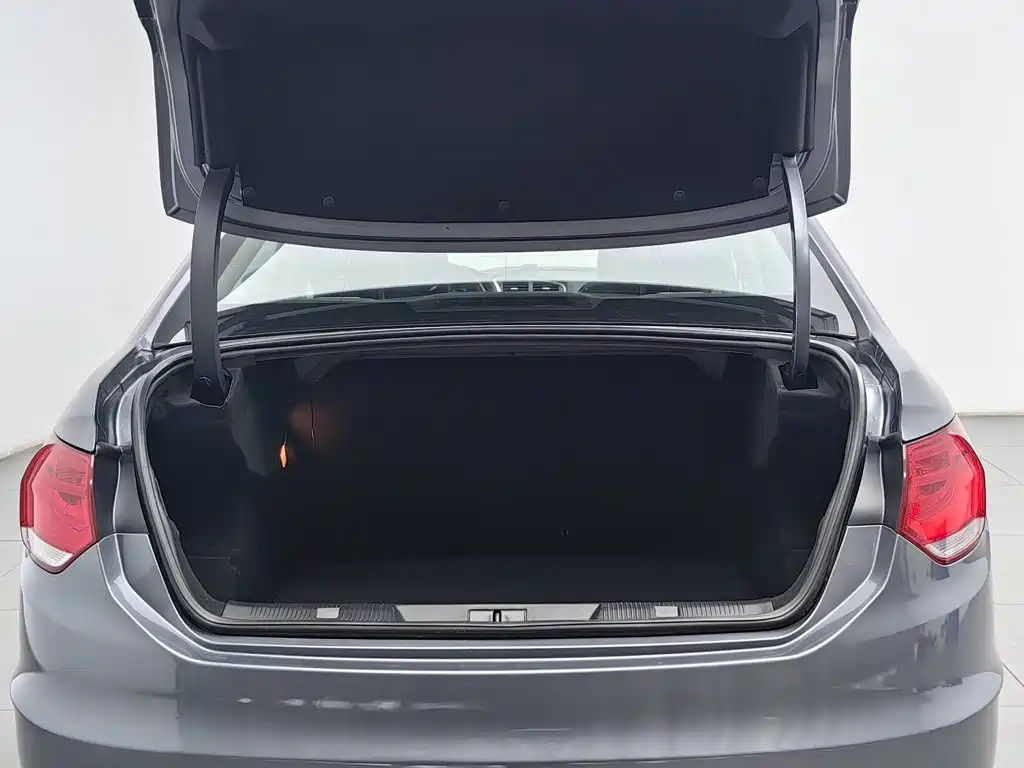 Citroen C4L — миниатюра 16