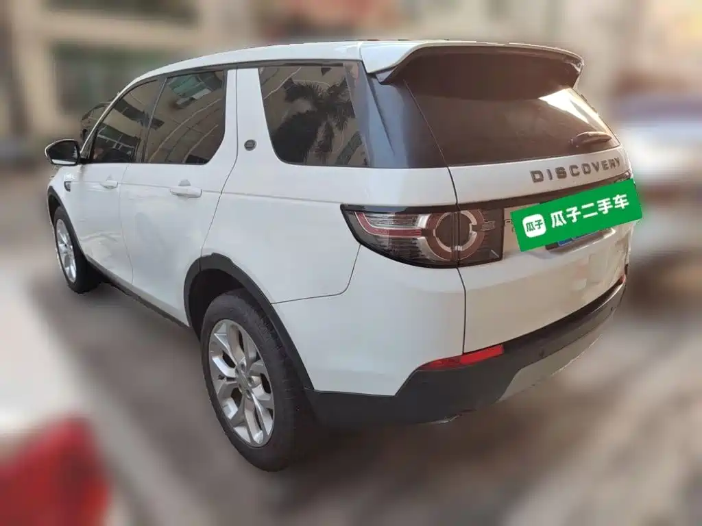 Land Rover Discovery Sport — миниатюра 25