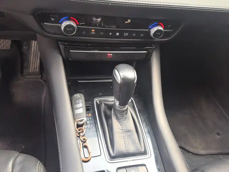 Mazda Atenza — миниатюра 16
