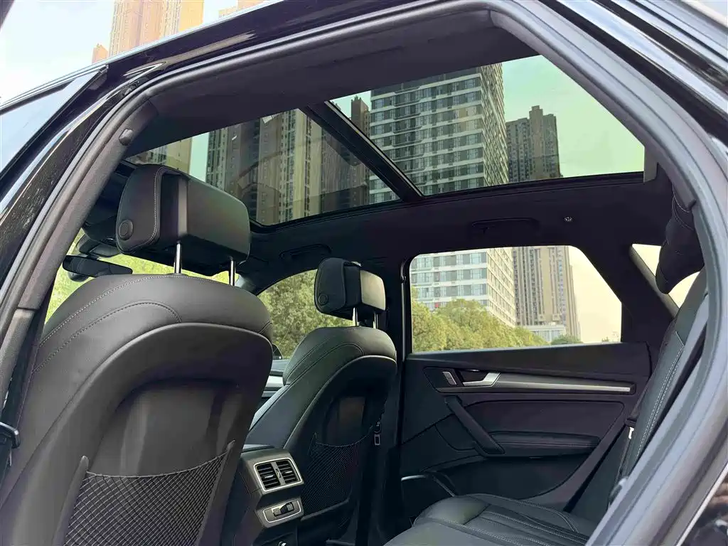 Audi Q5L — миниатюра 30