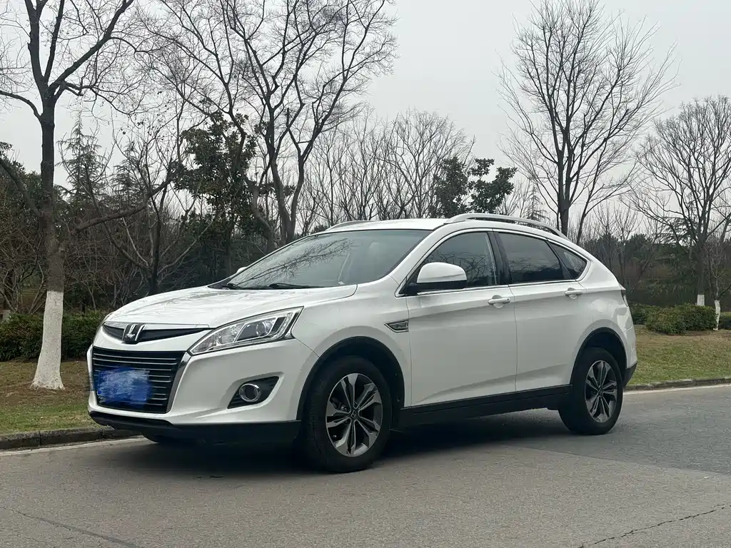 LUXGEN EXCELLENT 6 SUV