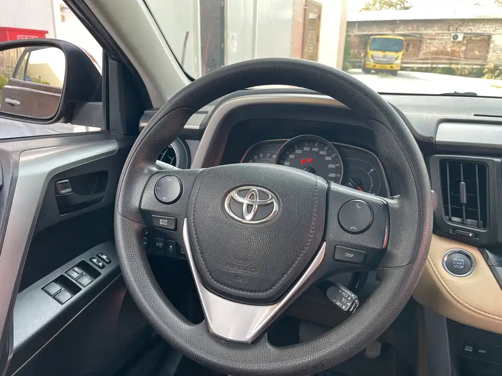 TOYOTA RAV4 RONGFANG