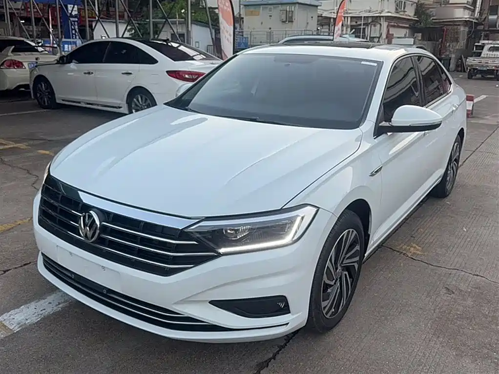 Volkswagen Sagitar 2021