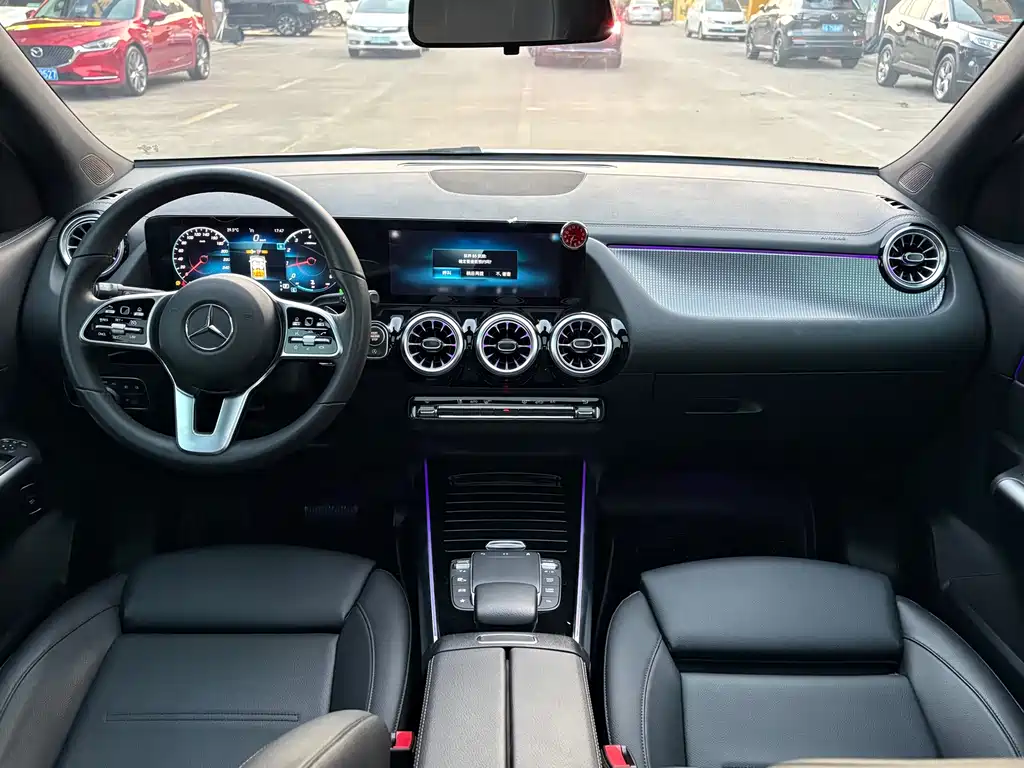 Mercedes-Benz GLA — миниатюра 10