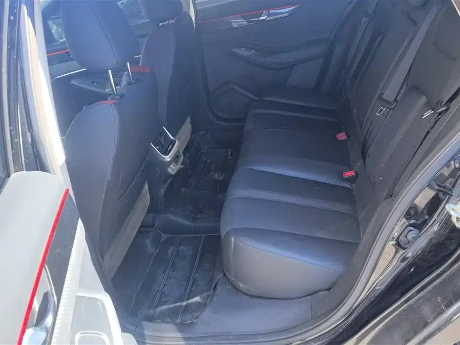 DONGFENG YI HYUN MAX