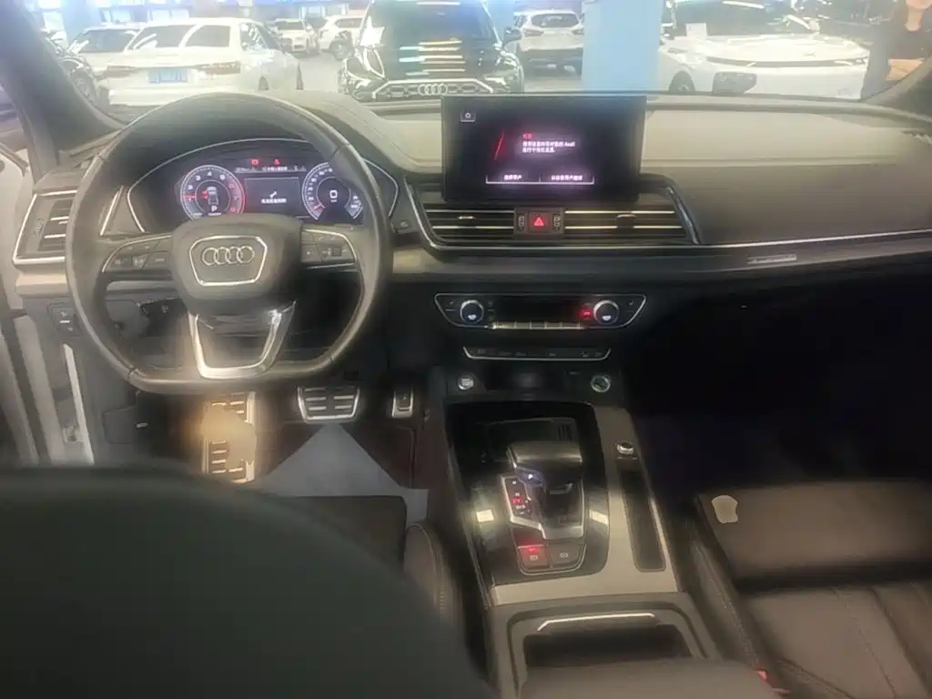 Audi Q5L — миниатюра 10