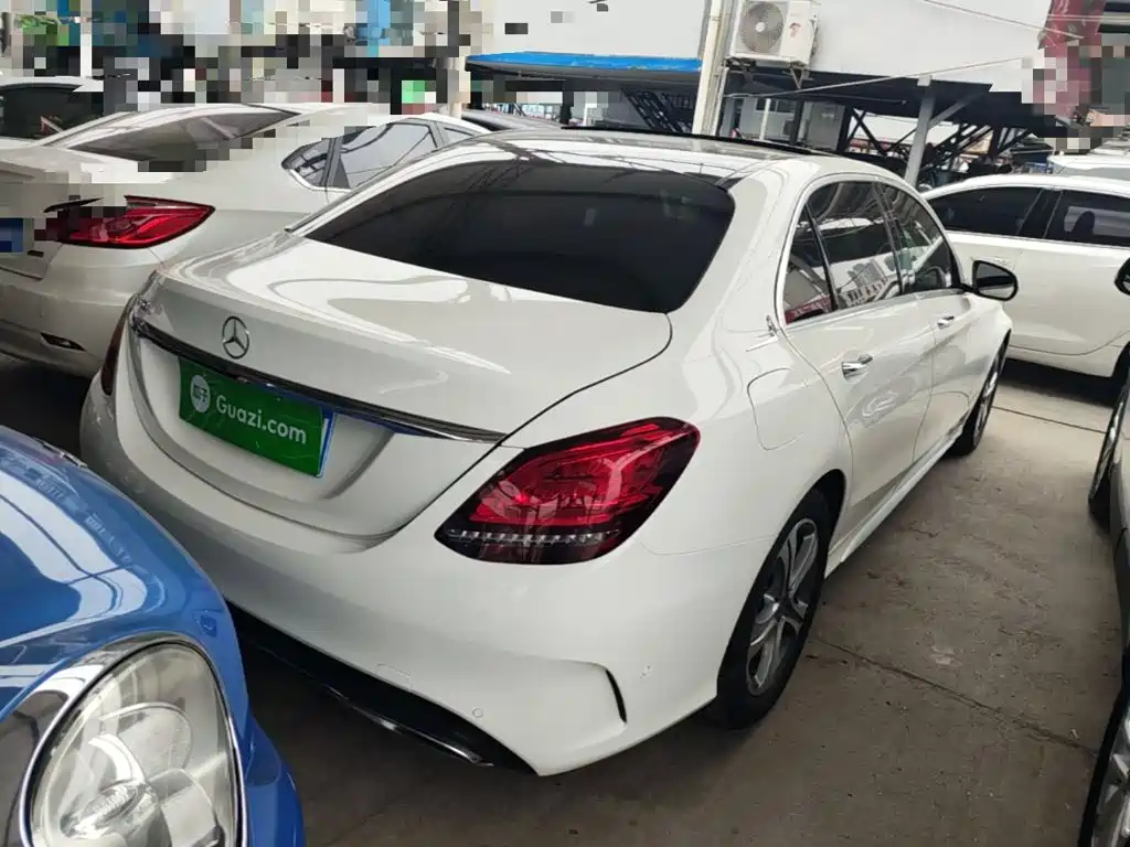 Mercedes-Benz C-Class — миниатюра 7