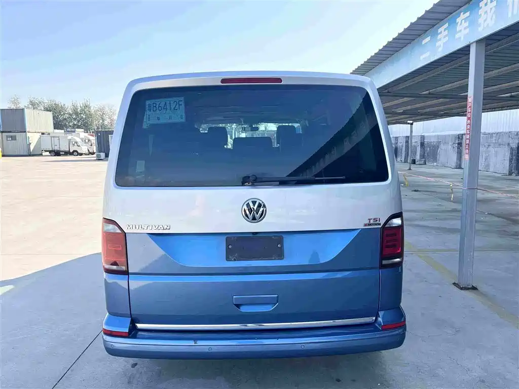 Volkswagen Multivan — миниатюра 3