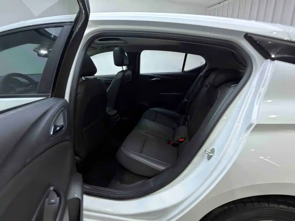 Buick Verano — миниатюра 16