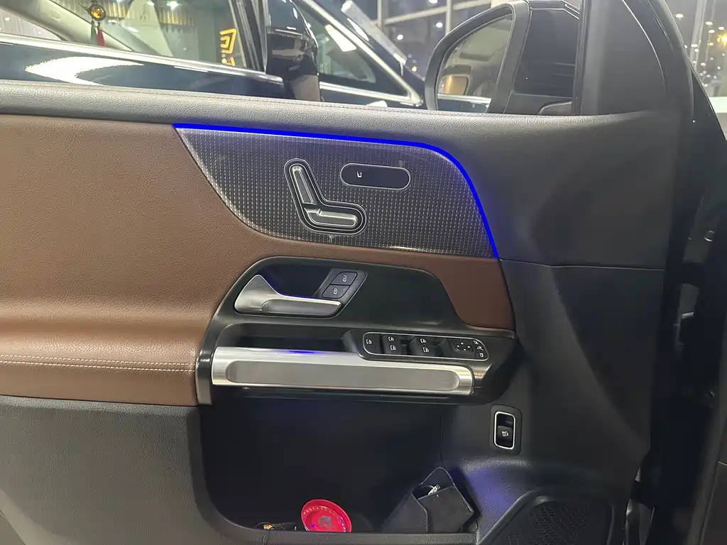 Mercedes-Benz GLB — миниатюра 5