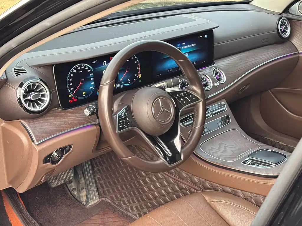 MERCEDES-BENZ E CLASS