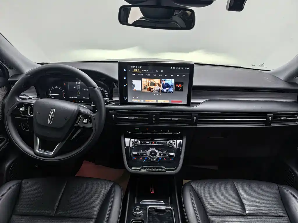 Lincoln Corsair — миниатюра 16