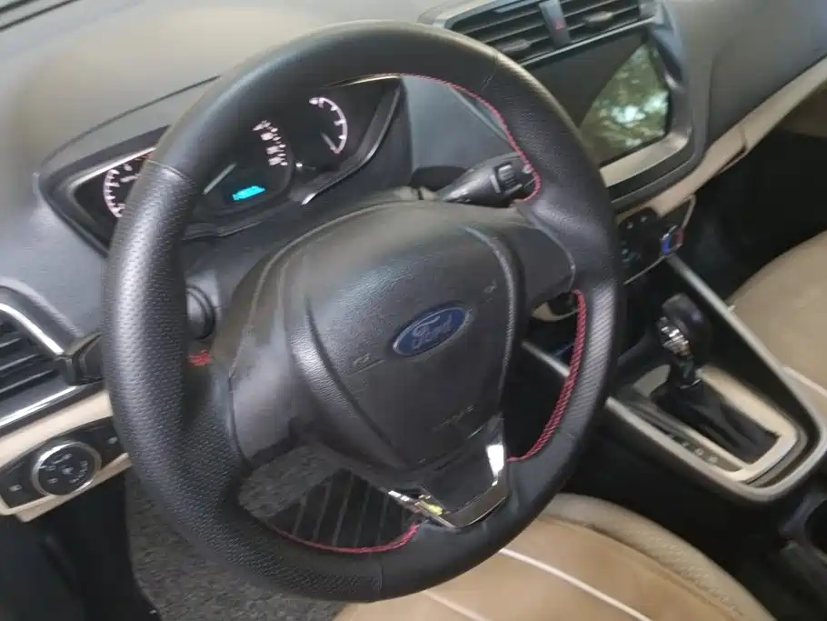 Ford Escort — миниатюра 15