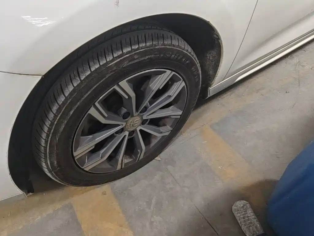 BYD MAX — миниатюра 23