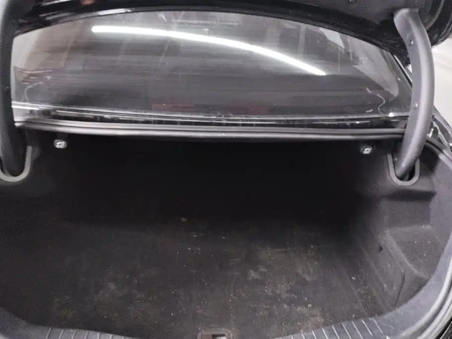 Hongqi Hongqi H5 — миниатюра 4