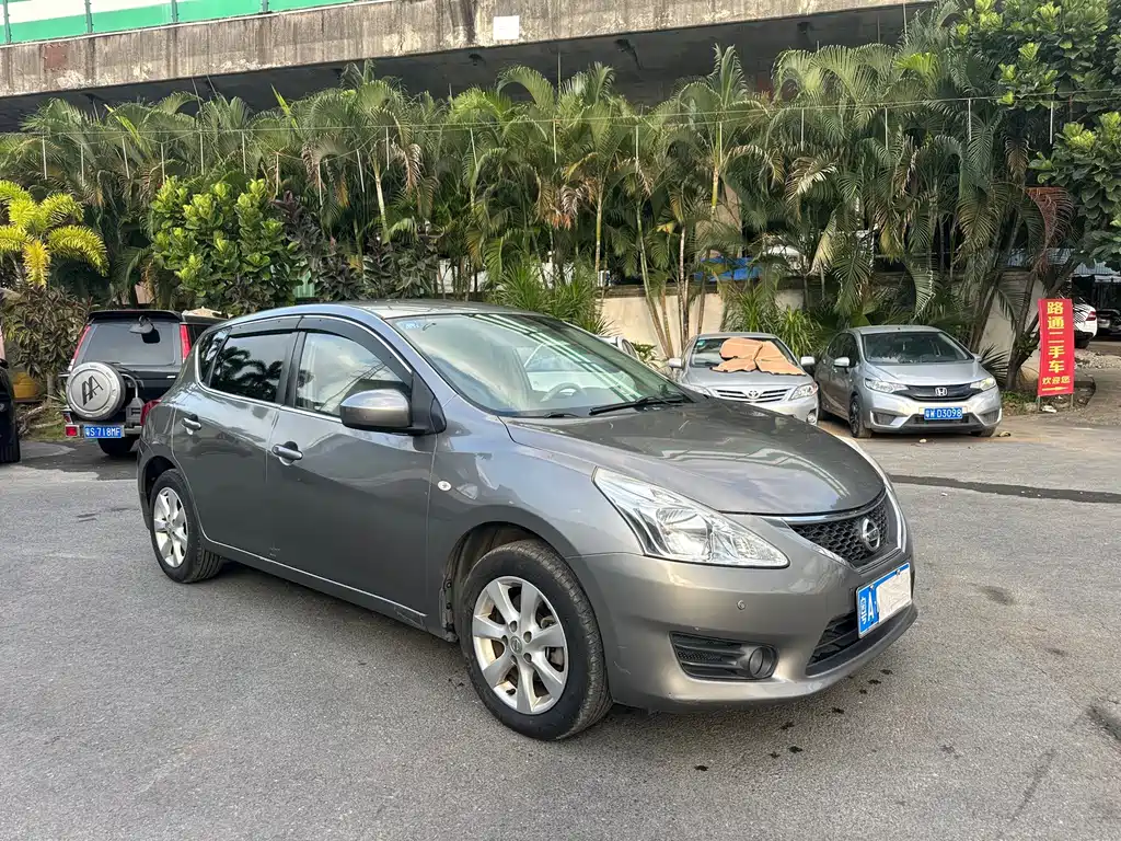 Nissan Tiida — миниатюра 3