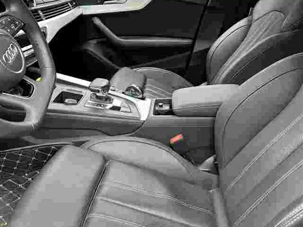 Audi A4L 2022 40 TFSI Luxury
